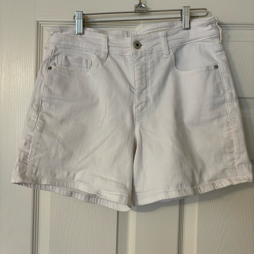 Pilcro and the Letterpress by Anthropologie Slim Boyfriend Shorts White Size 30